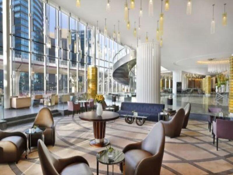 Hilton & Residences Hotel
