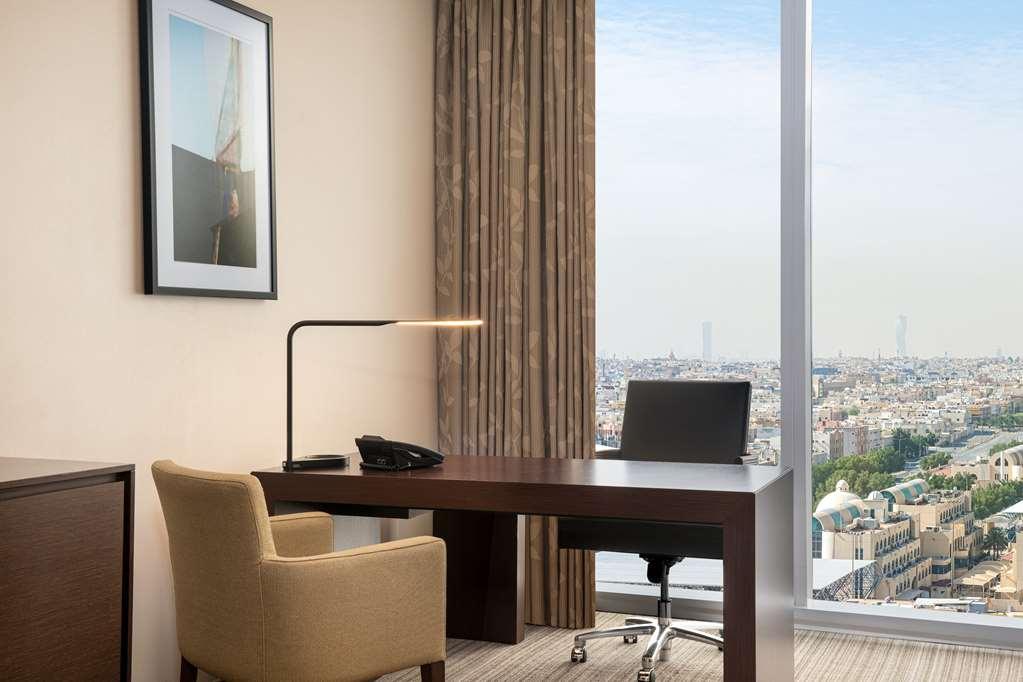 Hilton & Residences Hotel Riyad