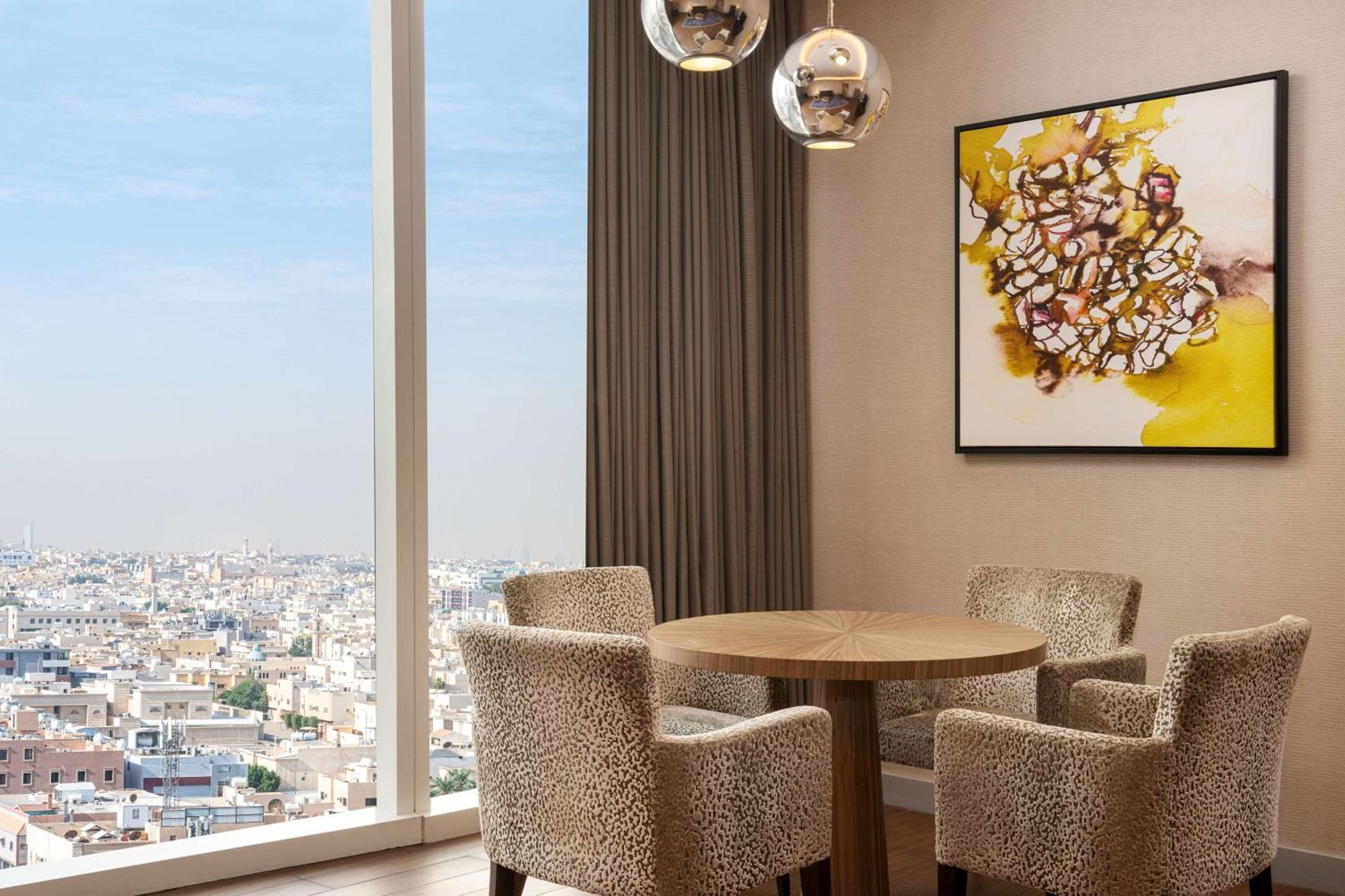 Hotel Hilton & Residences 5*