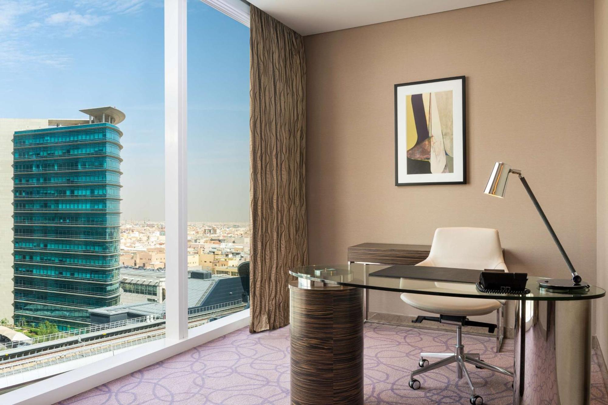 Hilton & Residences Hotel 5*