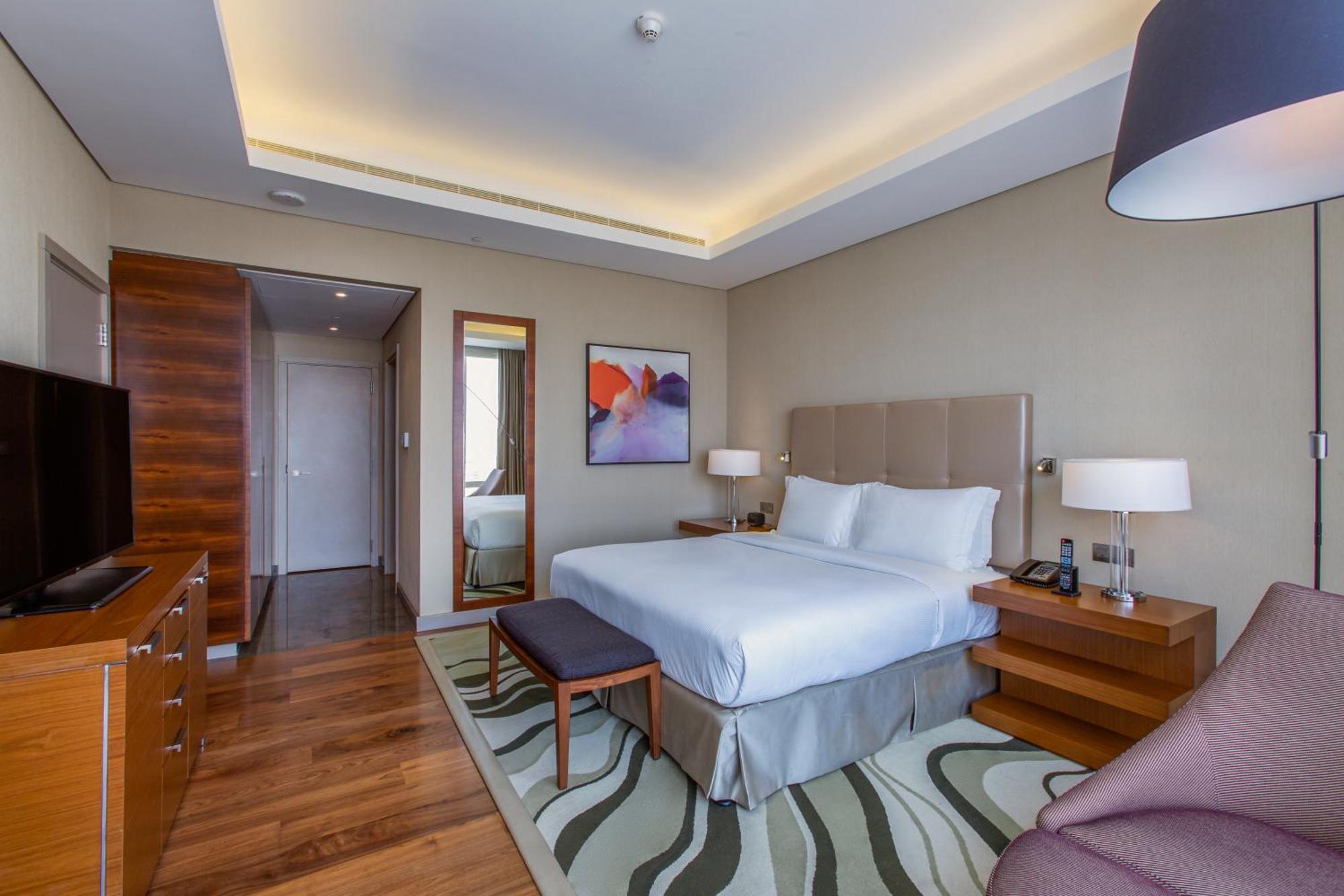 Hilton & Residences 5*