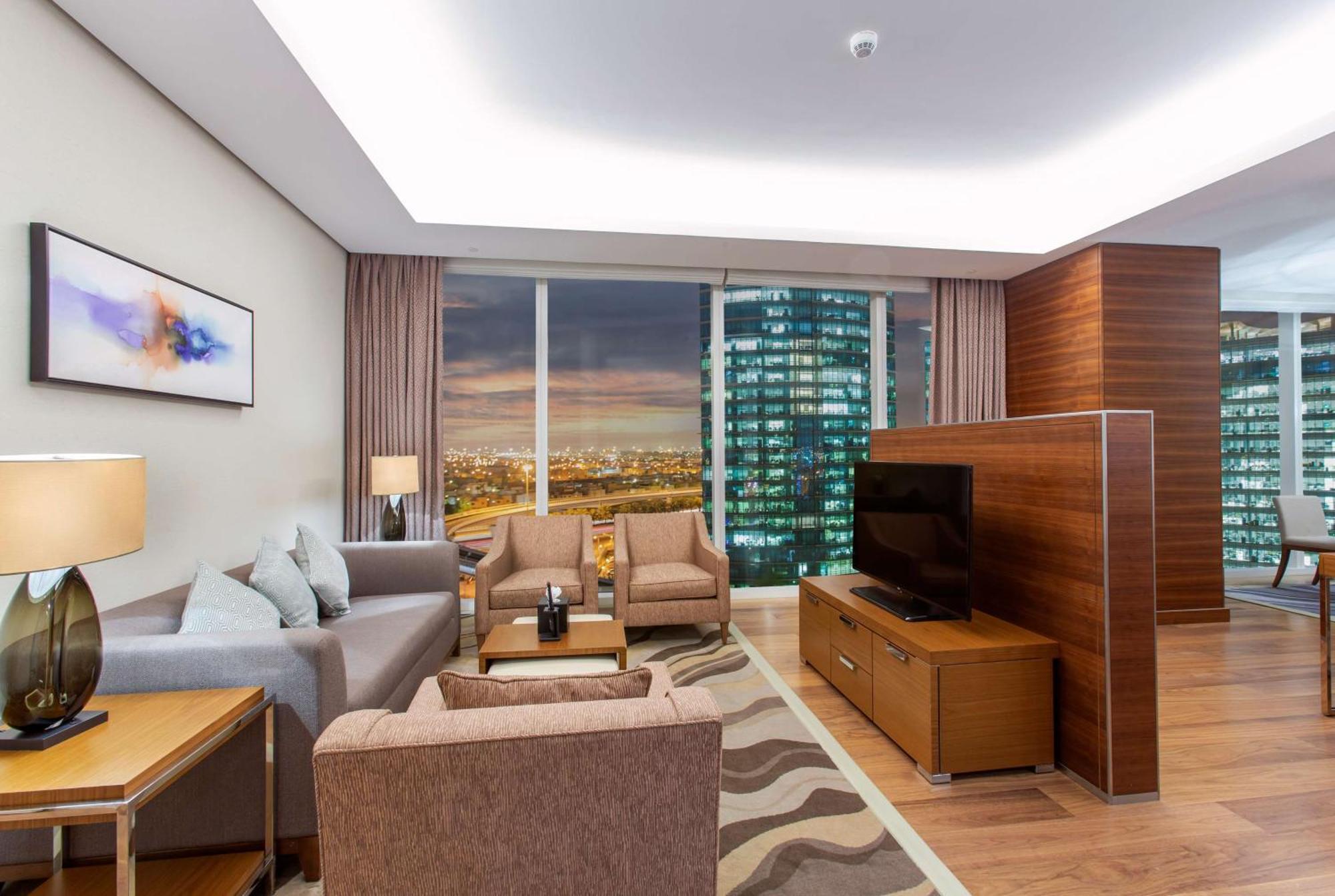 Hilton & Residences Hotel 5*